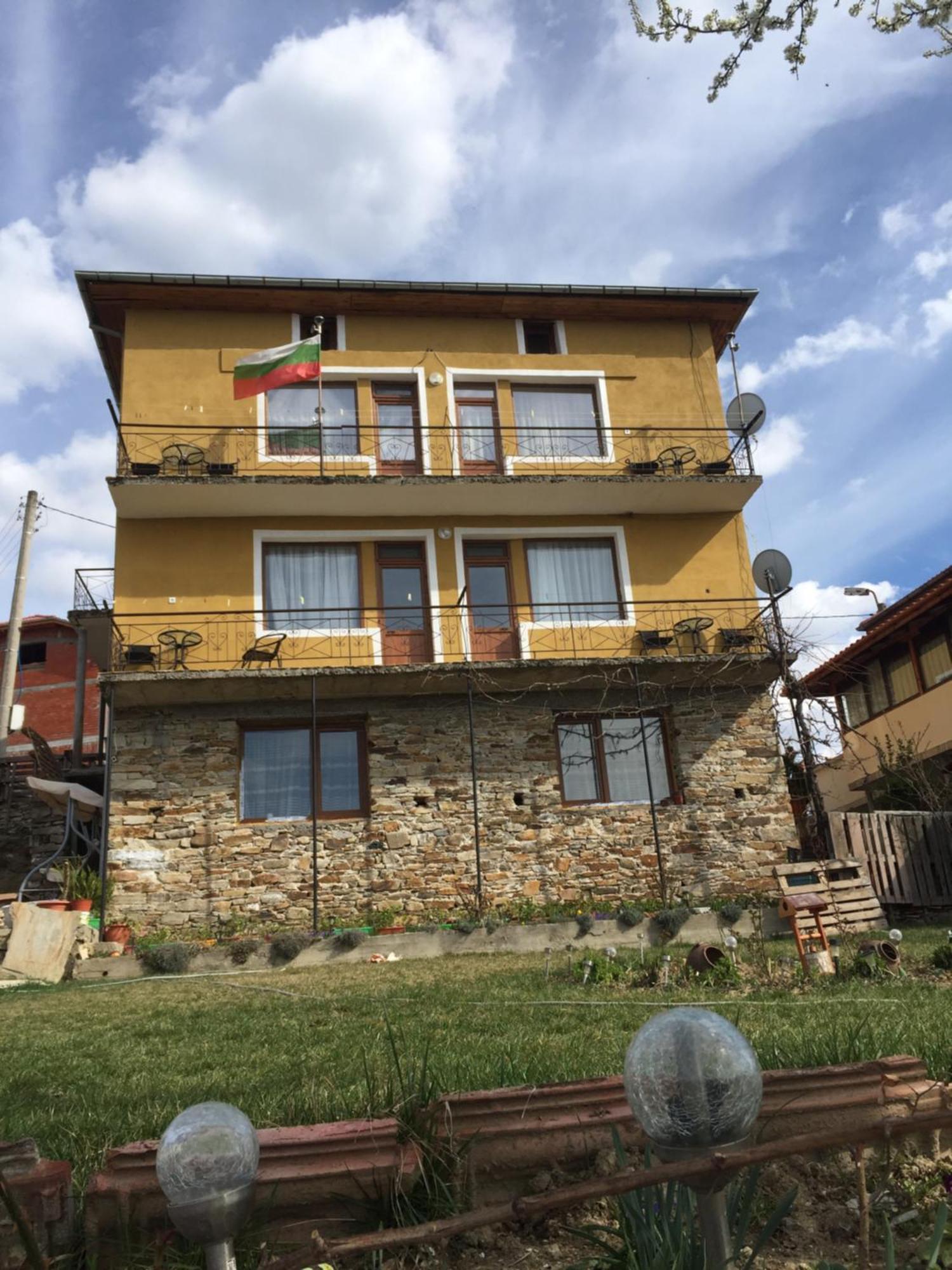 Guest House Agush Kribul Bagian luar foto