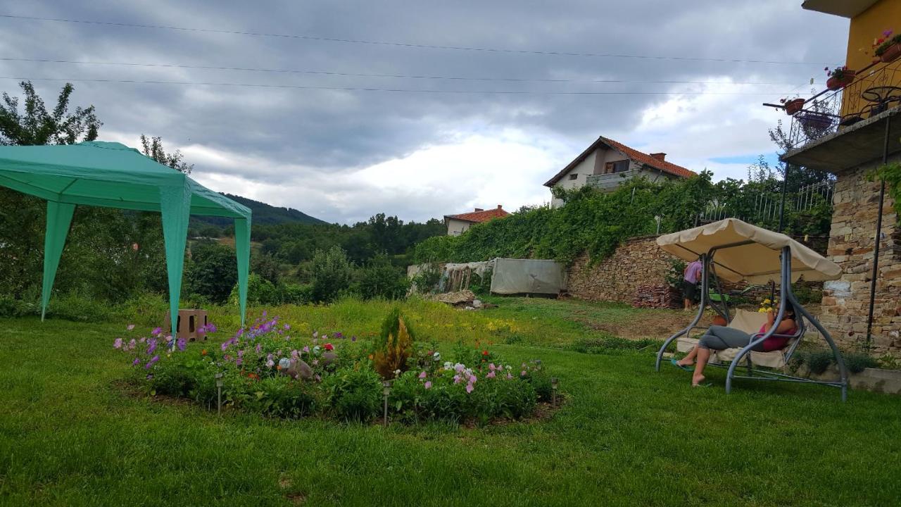 Guest House Agush Kribul Bagian luar foto