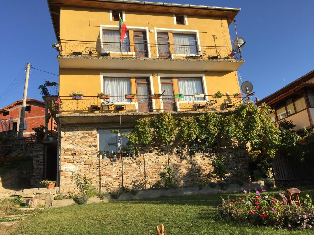 Guest House Agush Kribul Bagian luar foto
